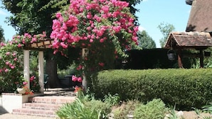 Double Room, Courtyard View, Garden Area | View from room - La Chaîne d'Or (Les Andelys)