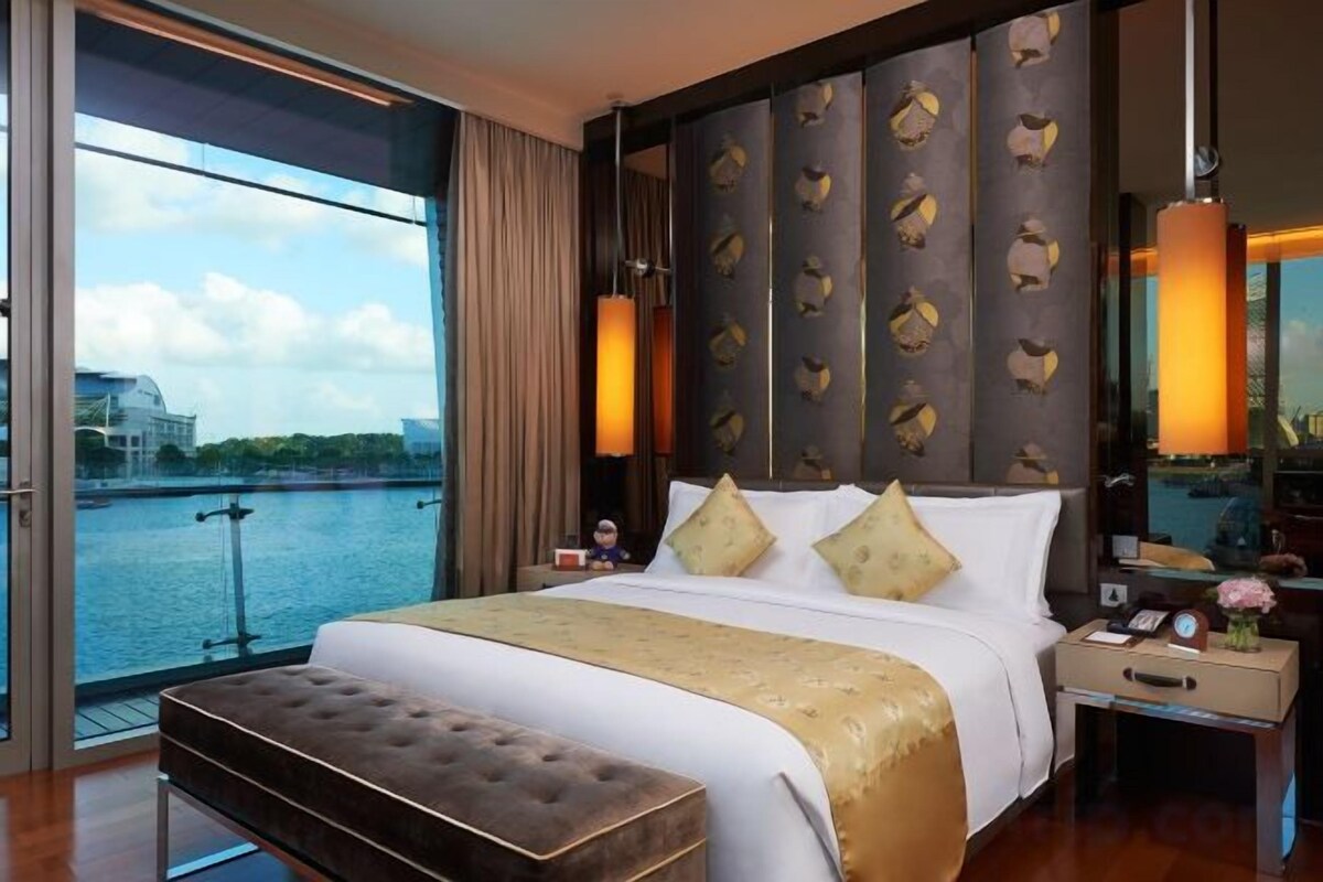 Sábanas de algodón egipcio, ropa de cama de alta calidad y minibar 