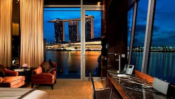 Kamar Double Premier, 1 Tempat Tidur King, pemandangan teluk (Jacuzzi) | Spa