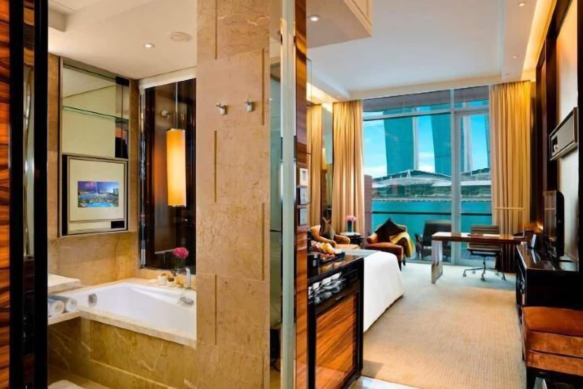 1 bedroom, Egyptian cotton sheets, premium bedding, minibar