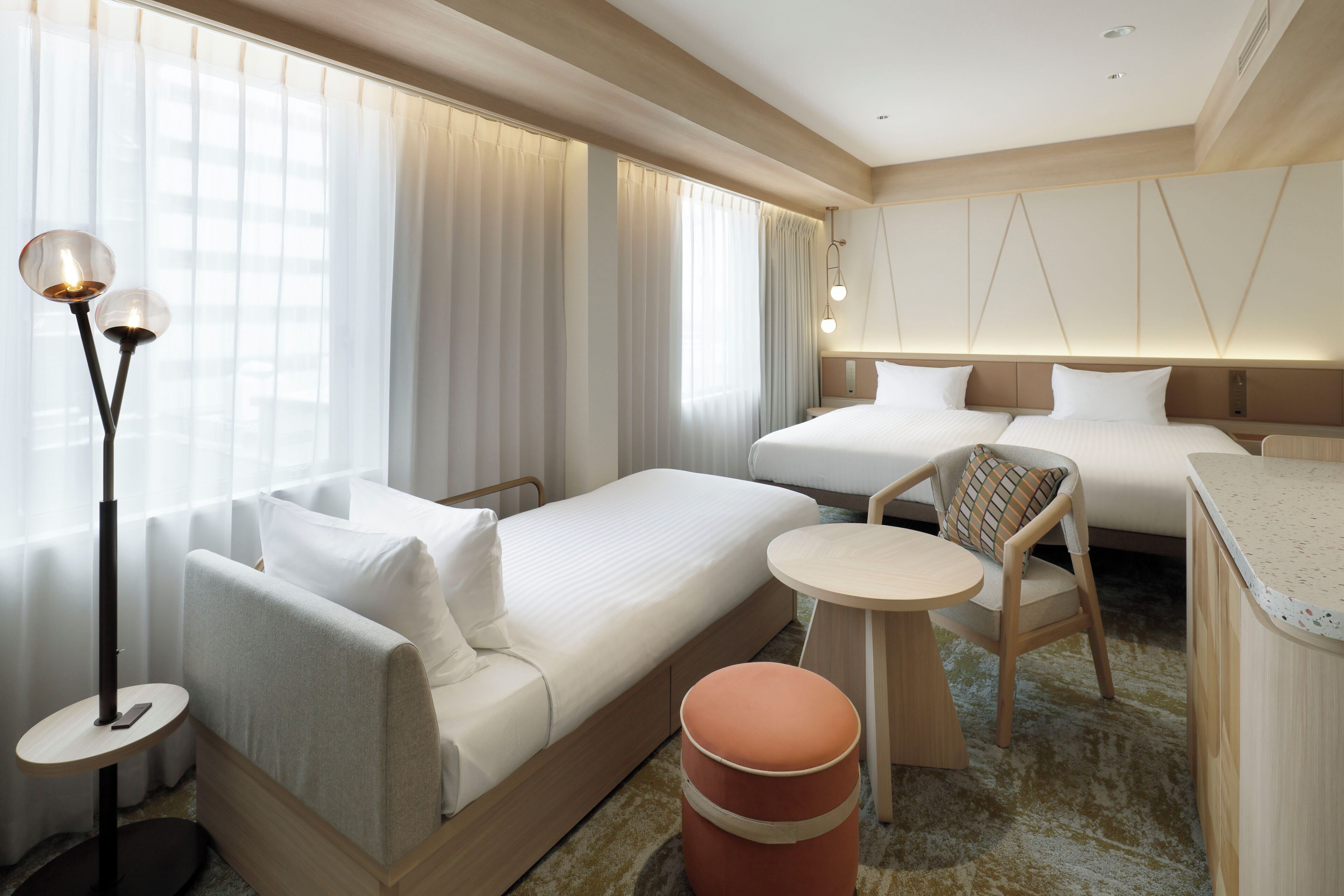 Kamar Twin Deluks, Bebas Asap Rokok (with Sofa Bed) | Seprai premium, brankas, tirai kedap cahaya, dan Wi-Fi gratis