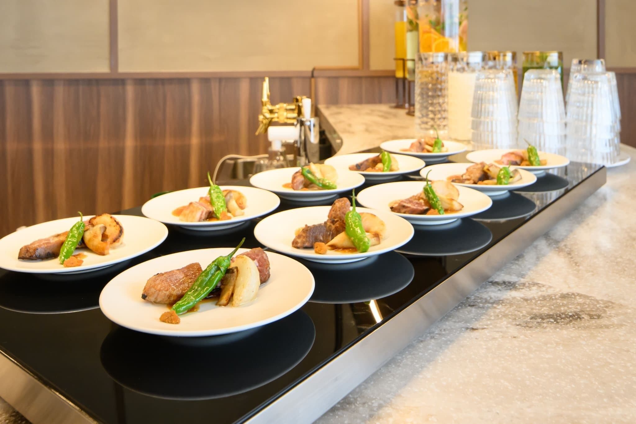 Komplett frokost hver dag (JPY 2970 per person)