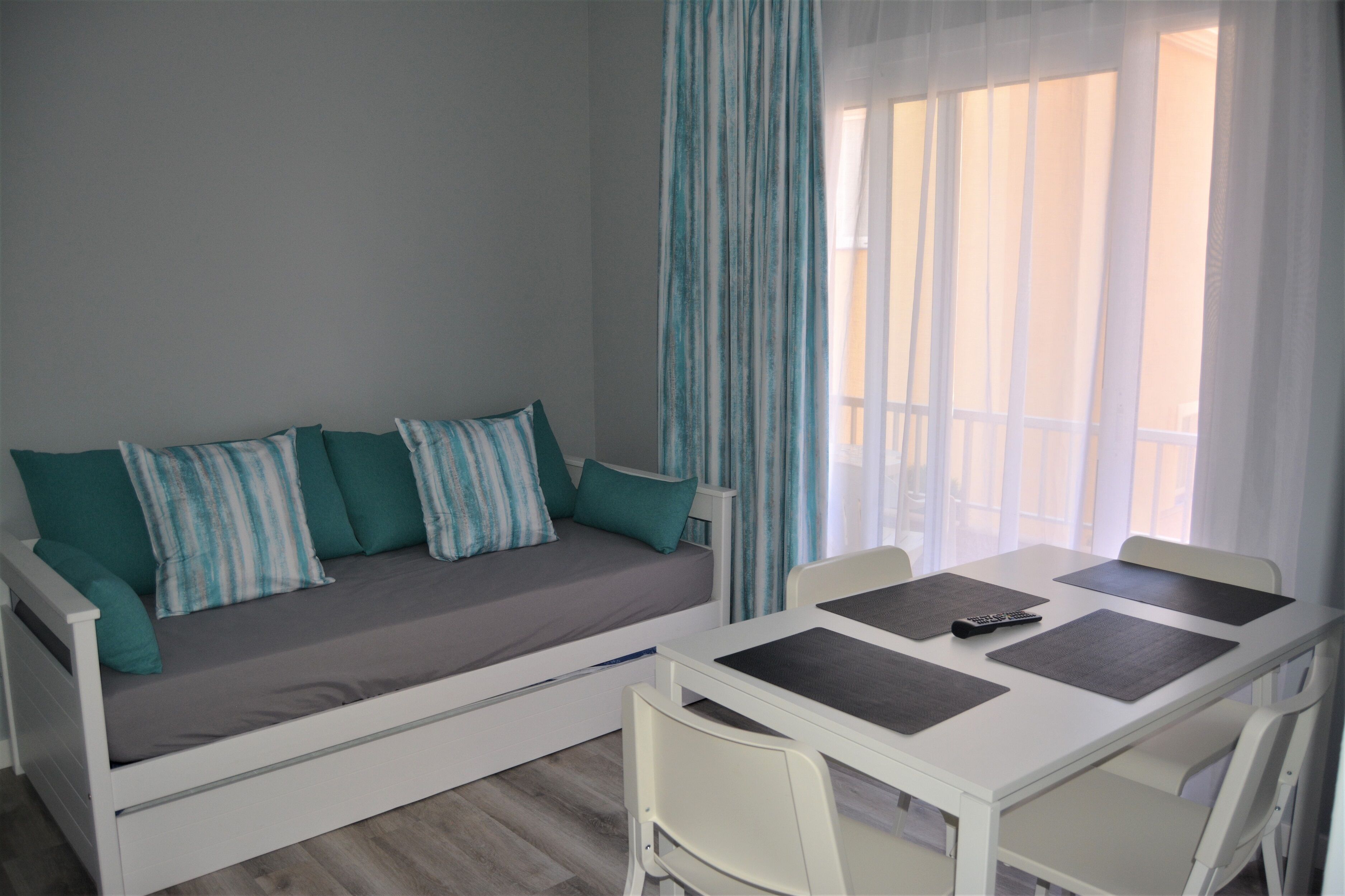 Appartement, 1 chambre | Coin séjour | Télévision