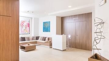 Khu tiếp khách ở sảnh