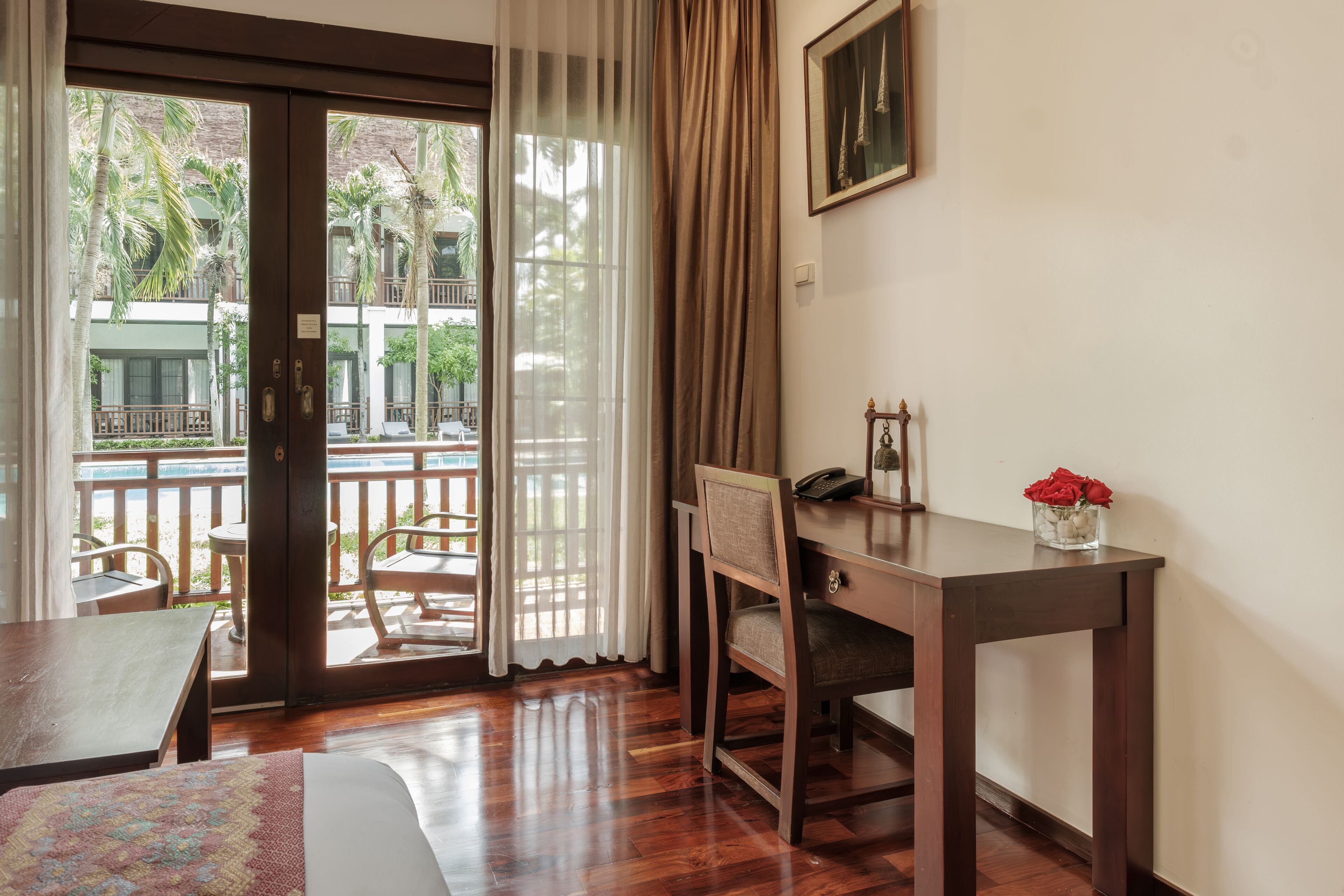 premium room, 1 king bed, balcony | 1 bedroom, minibar, in-room safe, desk