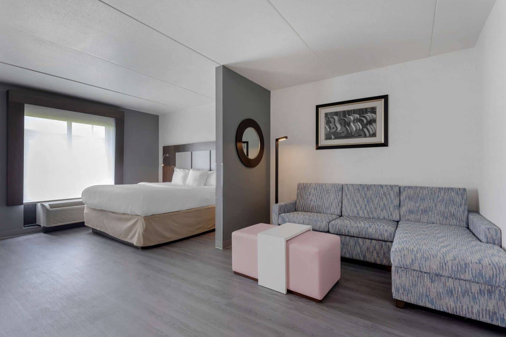 Premium bedding, pillowtop beds, in-room safe, desk