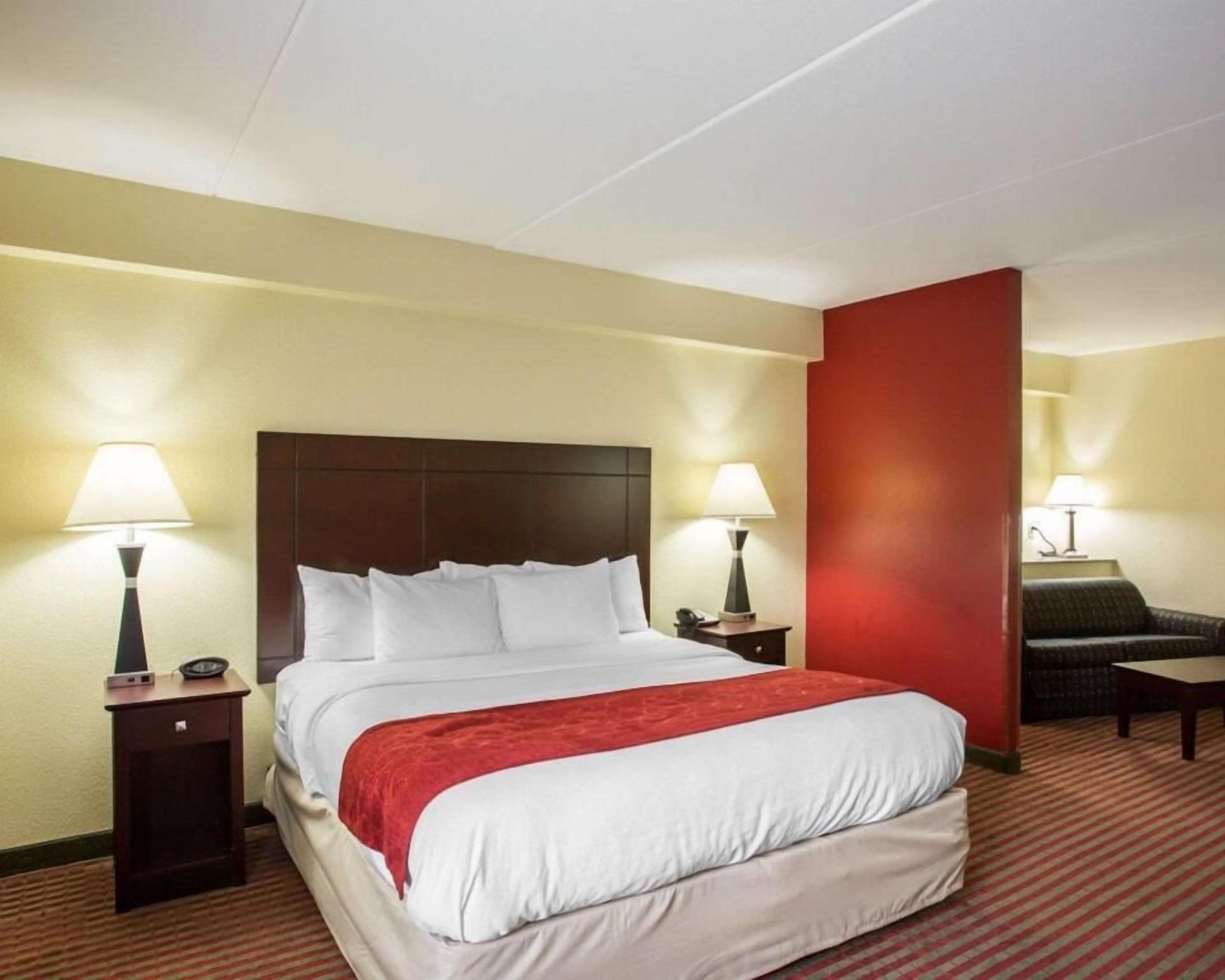 Premium bedding, pillow-top beds, in-room safe, desk