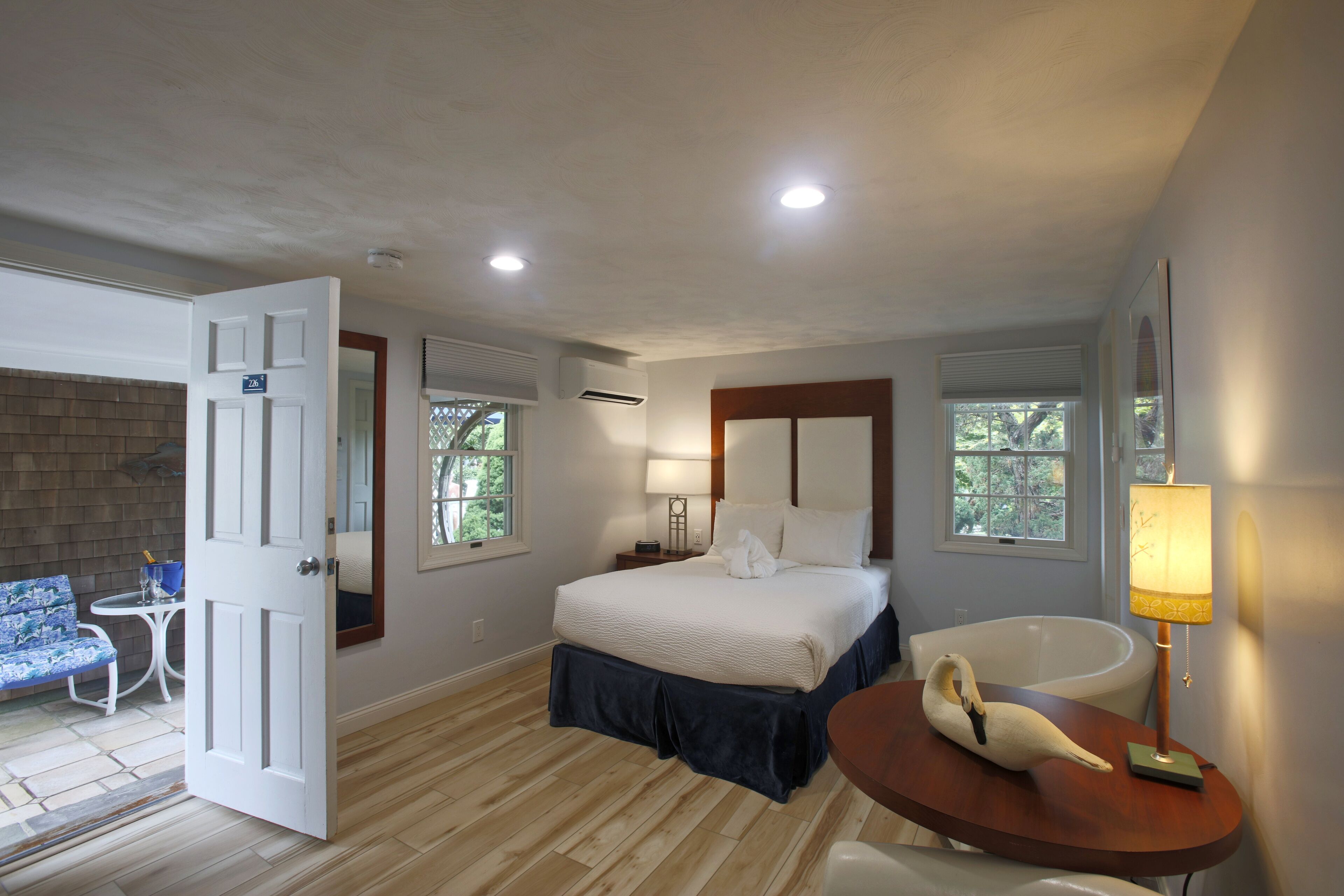 one double bed room | in-room safe, individually decorated, iron/ironing board