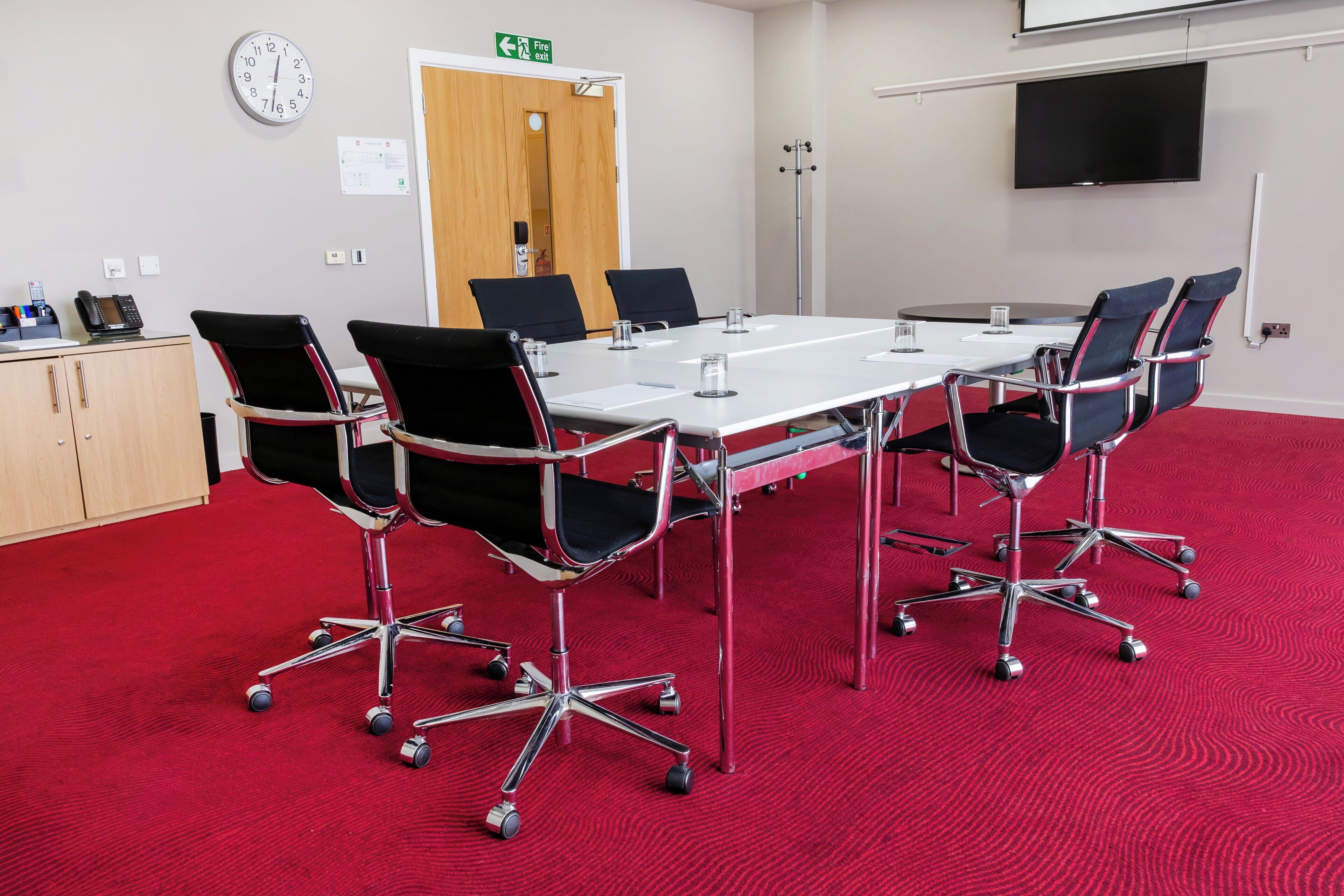 Photo - Holiday Inn Manchester-Media City UK by IHG