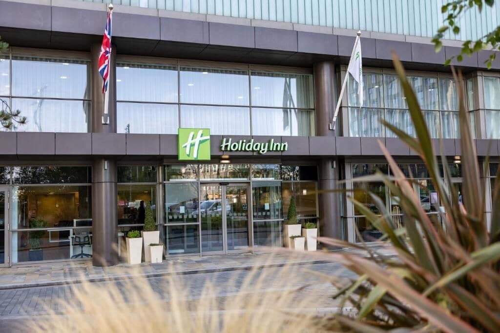 Photo - Holiday Inn Manchester-Media City UK by IHG