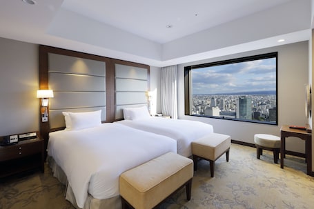 Suite, Non Smoking | Down comforters, minibar, in-room safe, desk. JR Tower Hotel Nikko Sapporo