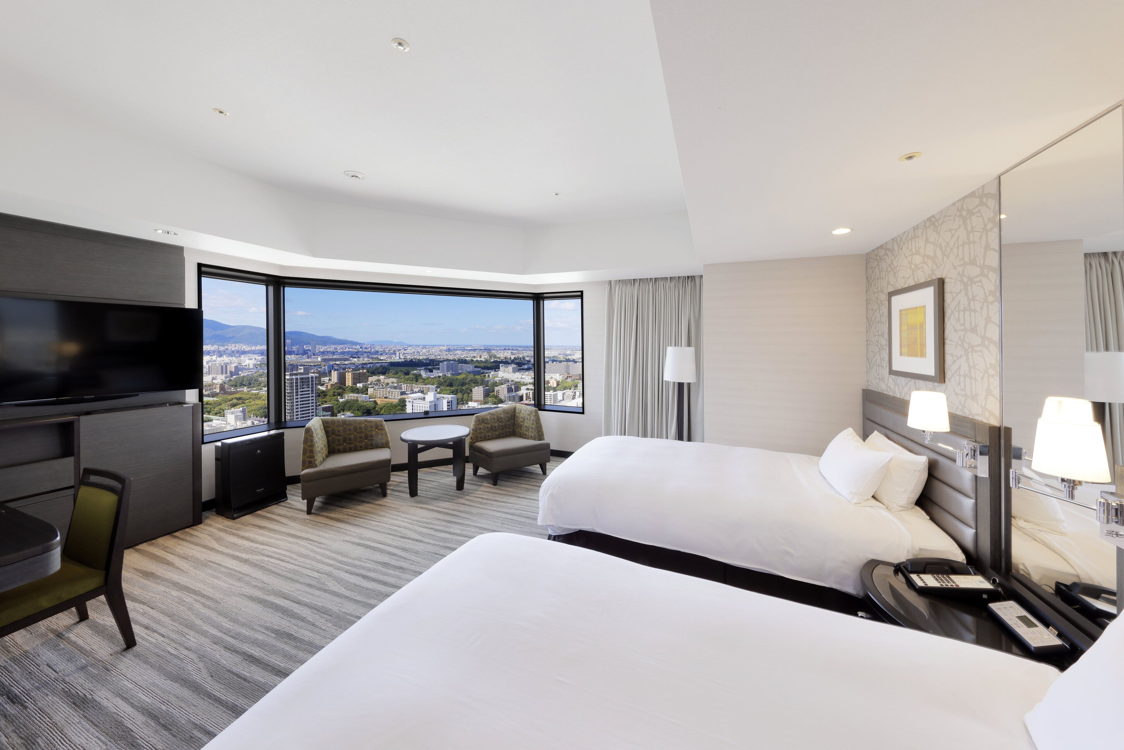 1 bedroom, down duvets, minibar, in-room safe