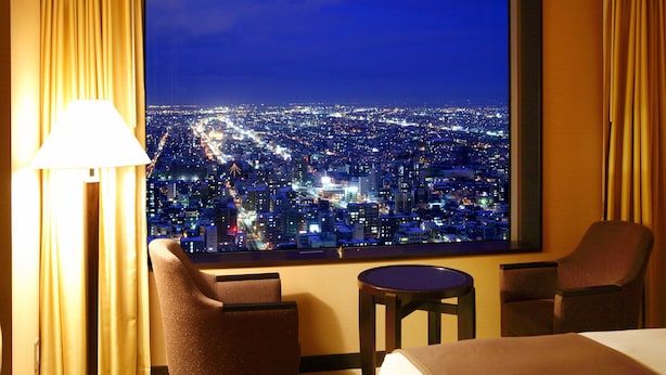 40 インチのテレビ (デジタル放送視聴可)