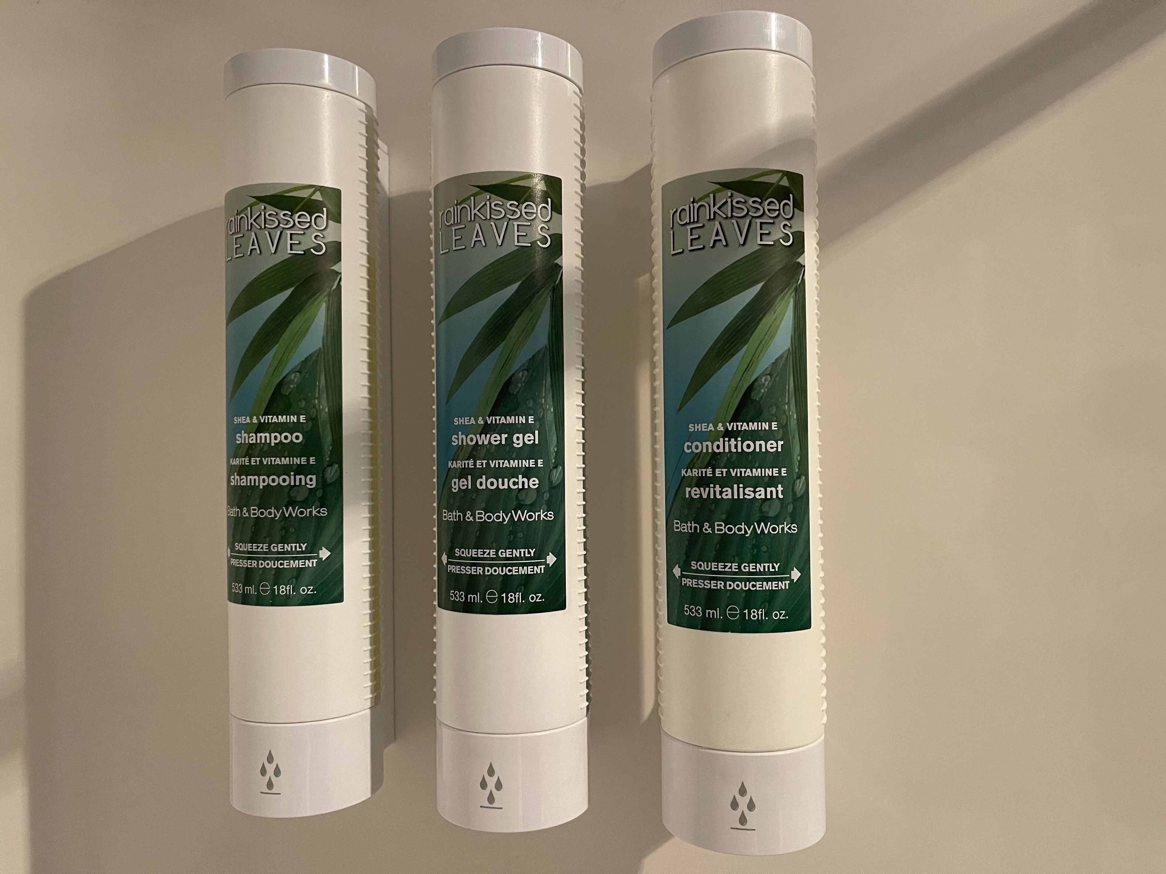 combined shower/bathtub, designer toiletries, hair dryer, towels