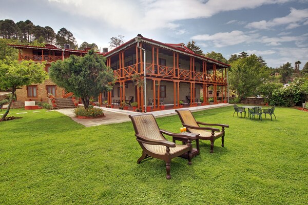 Chevron Eco Lodge - Kausani