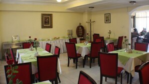 Free daily continental breakfast  - KZ Hotel (Addis Ababa)