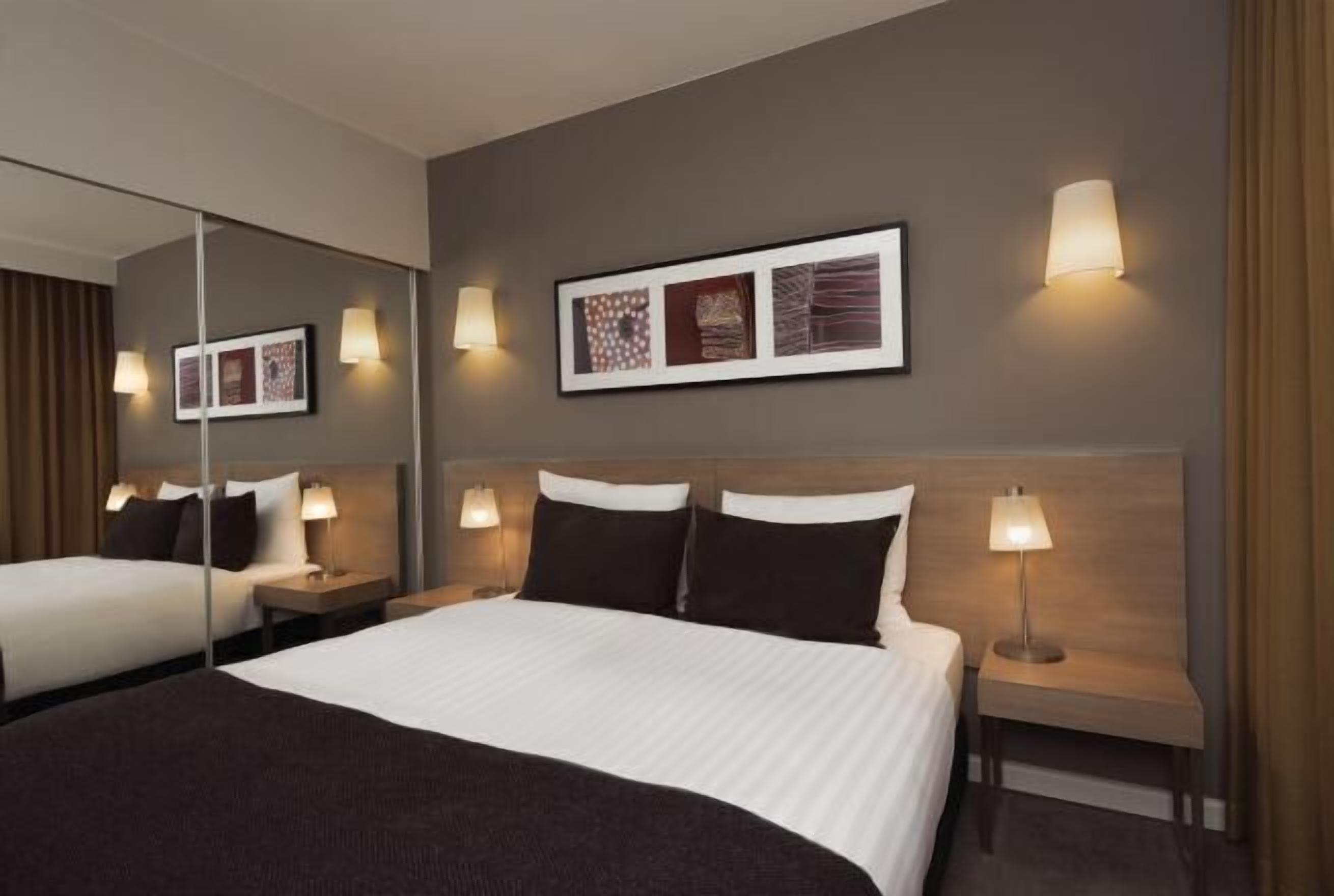 Premium bedding, in-room safe, desk, laptop workspace