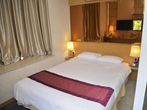Desk, iron/ironing board, free WiFi, bed sheets