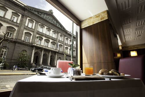 Hotel Naples
