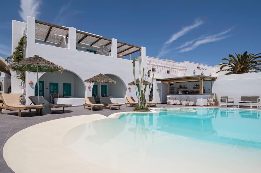 Nissia Beach Apartments and Suites