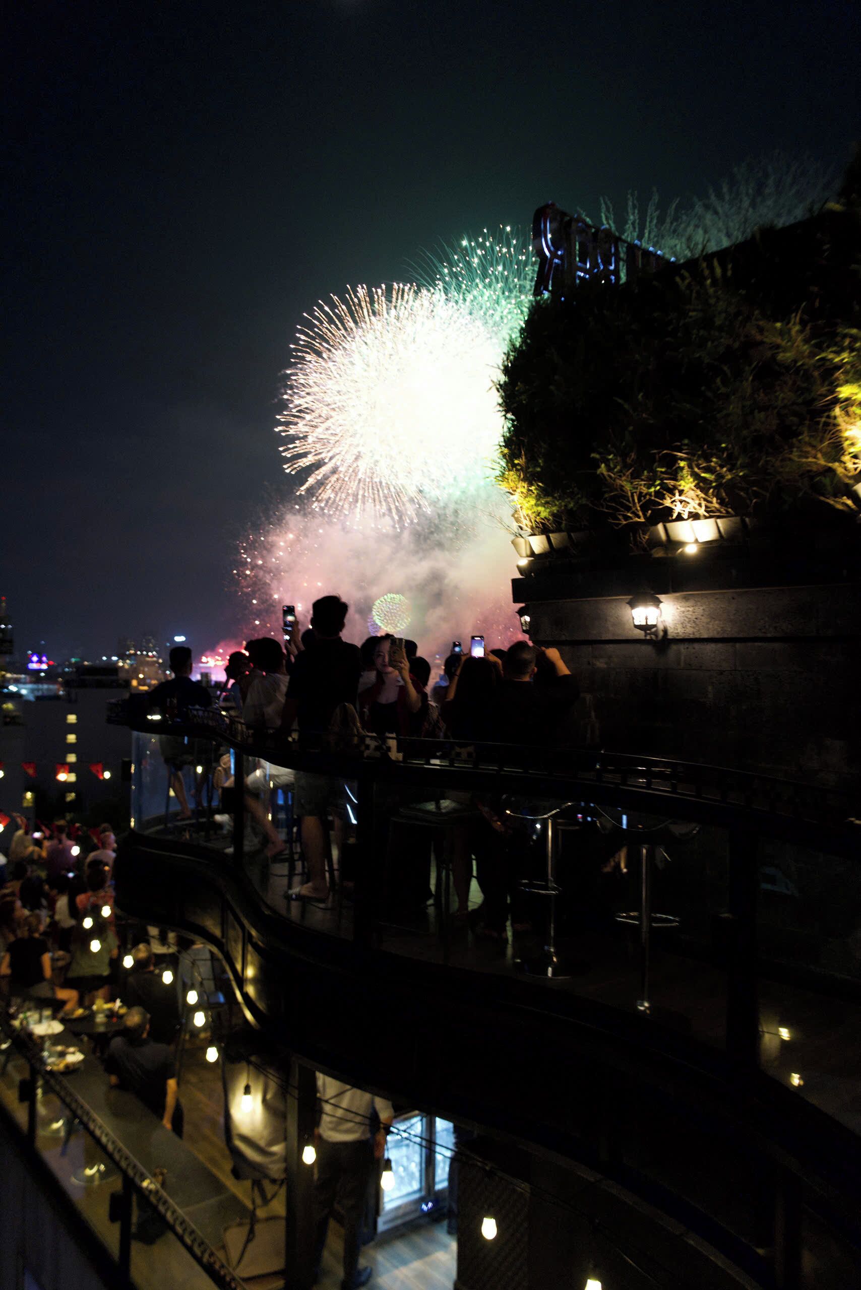 酒吧（店内）