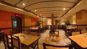 Restaurant - Hotel Jayaram (Puducherry)