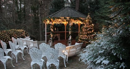 Cedars of Williamsburg Bed & Breakfast