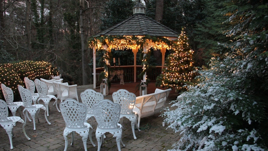 Cedars of Williamsburg Bed & Breakfast