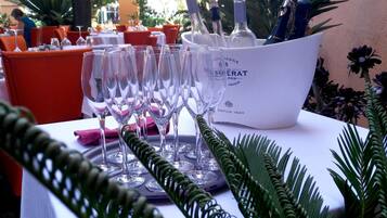 2 restaurants, Regional cuisine