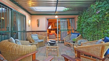 Suite 5-UMTOMBO(spring) | Terrace/patio