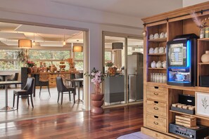 Daily buffet breakfast (EUR 13.50 per person)