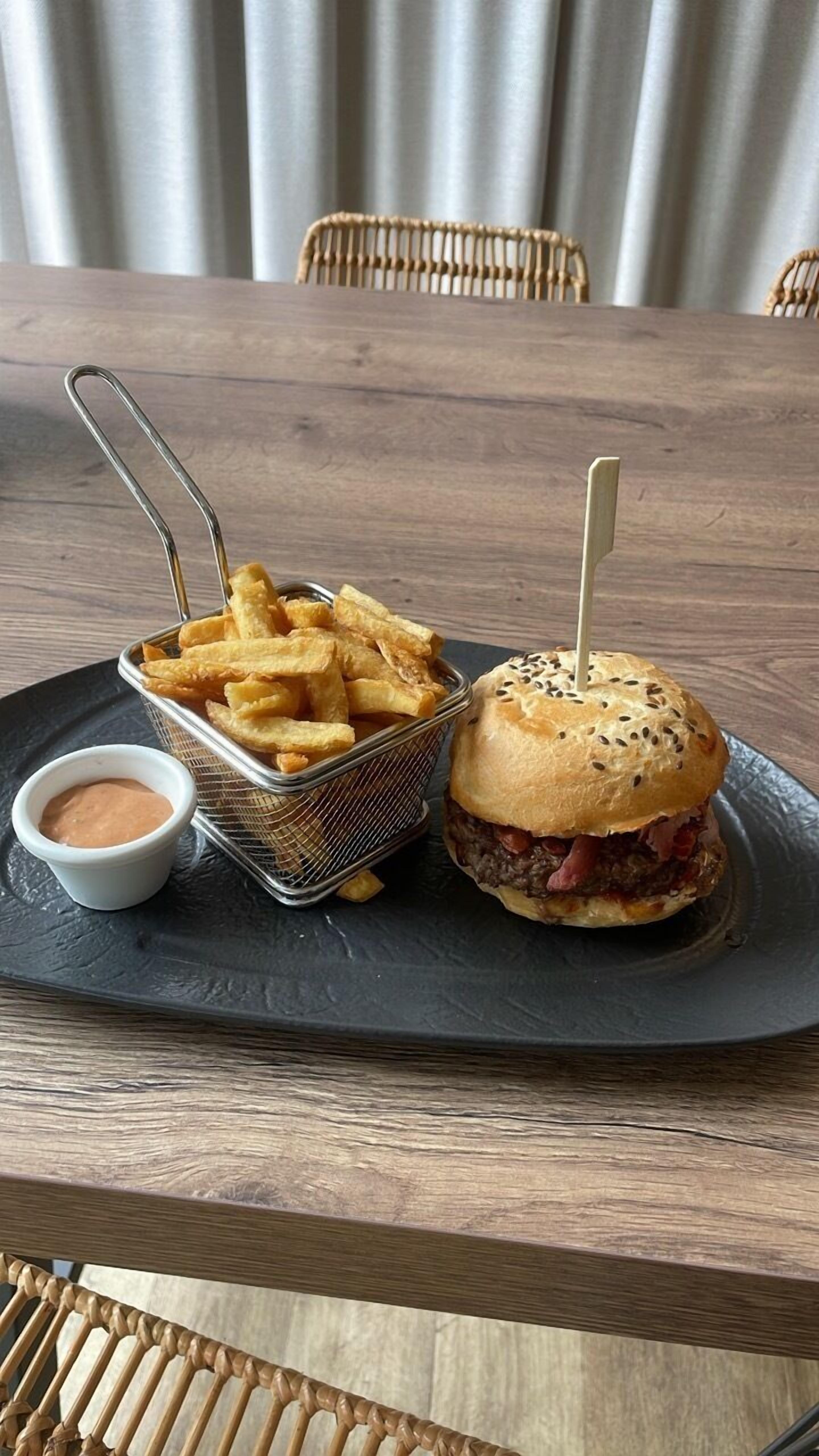 lunch and dinner served, local cuisine