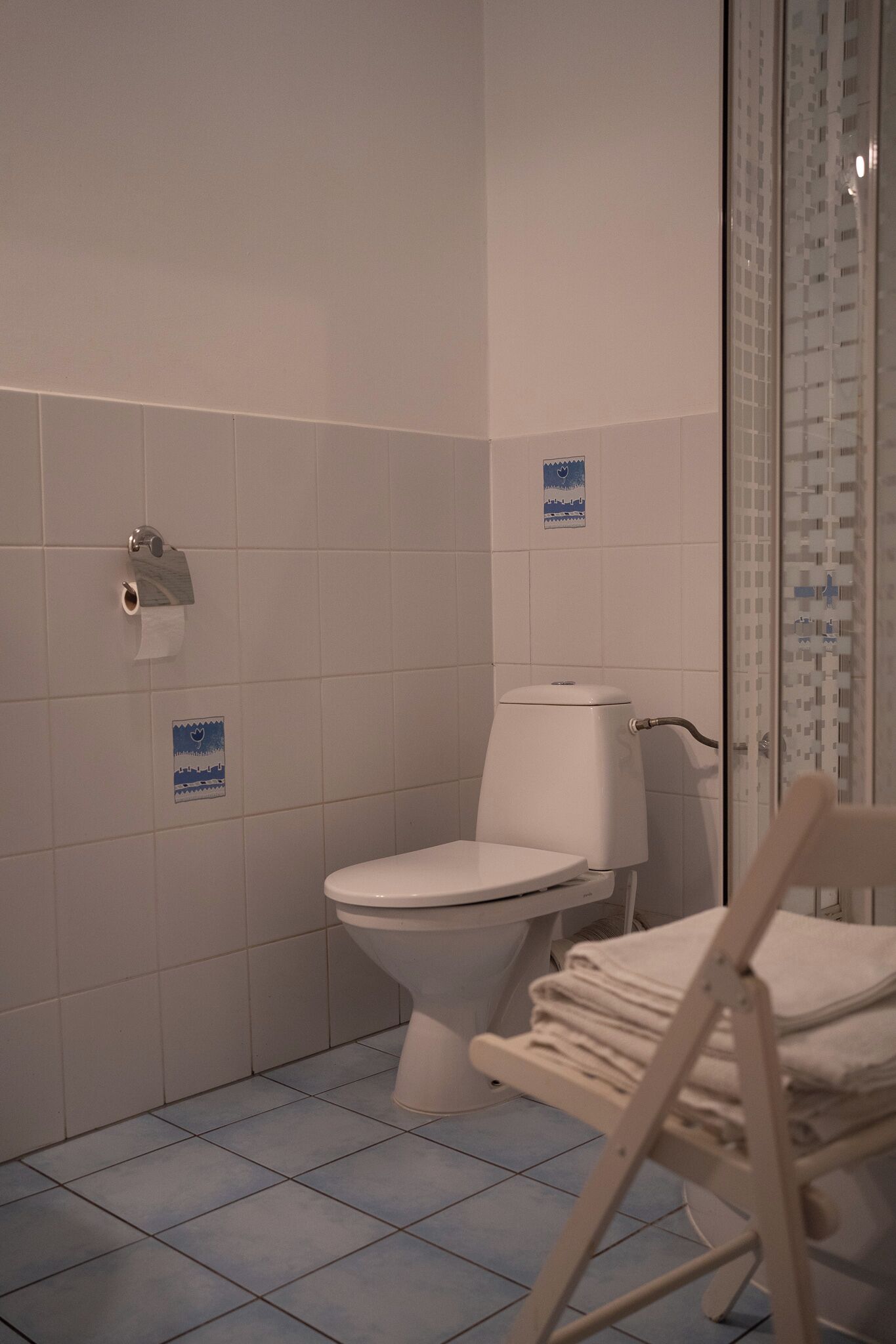 triple room | bathroom | shower, hair dryer, towels