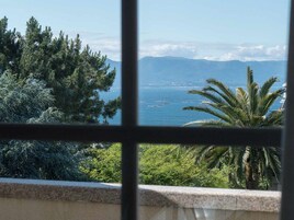 Estudio, balcón | Vistas desde el alojamiento