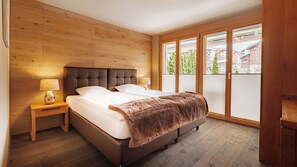 Luce 4 - Three-Bedroom Apartment (1st floor) | Select Comfort beds, individually decorated, individually furnished - Casa Della Luce by Zermatt Premium Apartments (Zermatt)