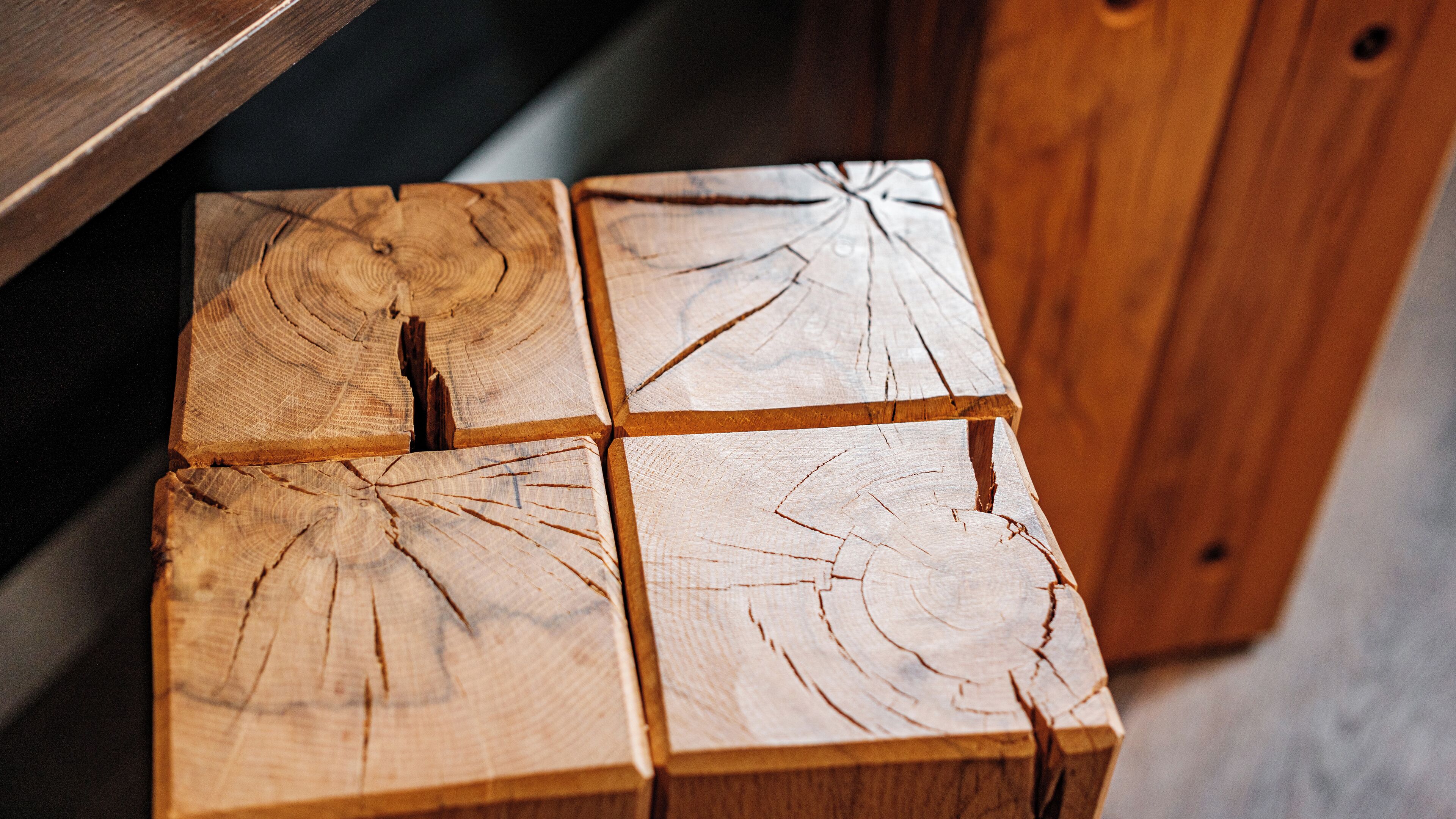 luce 4 - three-bedroom apartment (1st floor) | select comfort beds, individually decorated, individually furnished