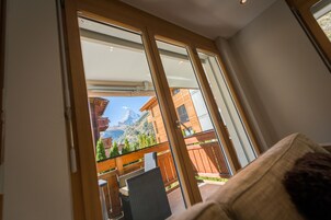 Apartamento, vistas a la montaña | Vistas del balcón