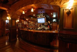 Bar (on property) - Walsh's Hotel (Maghera)