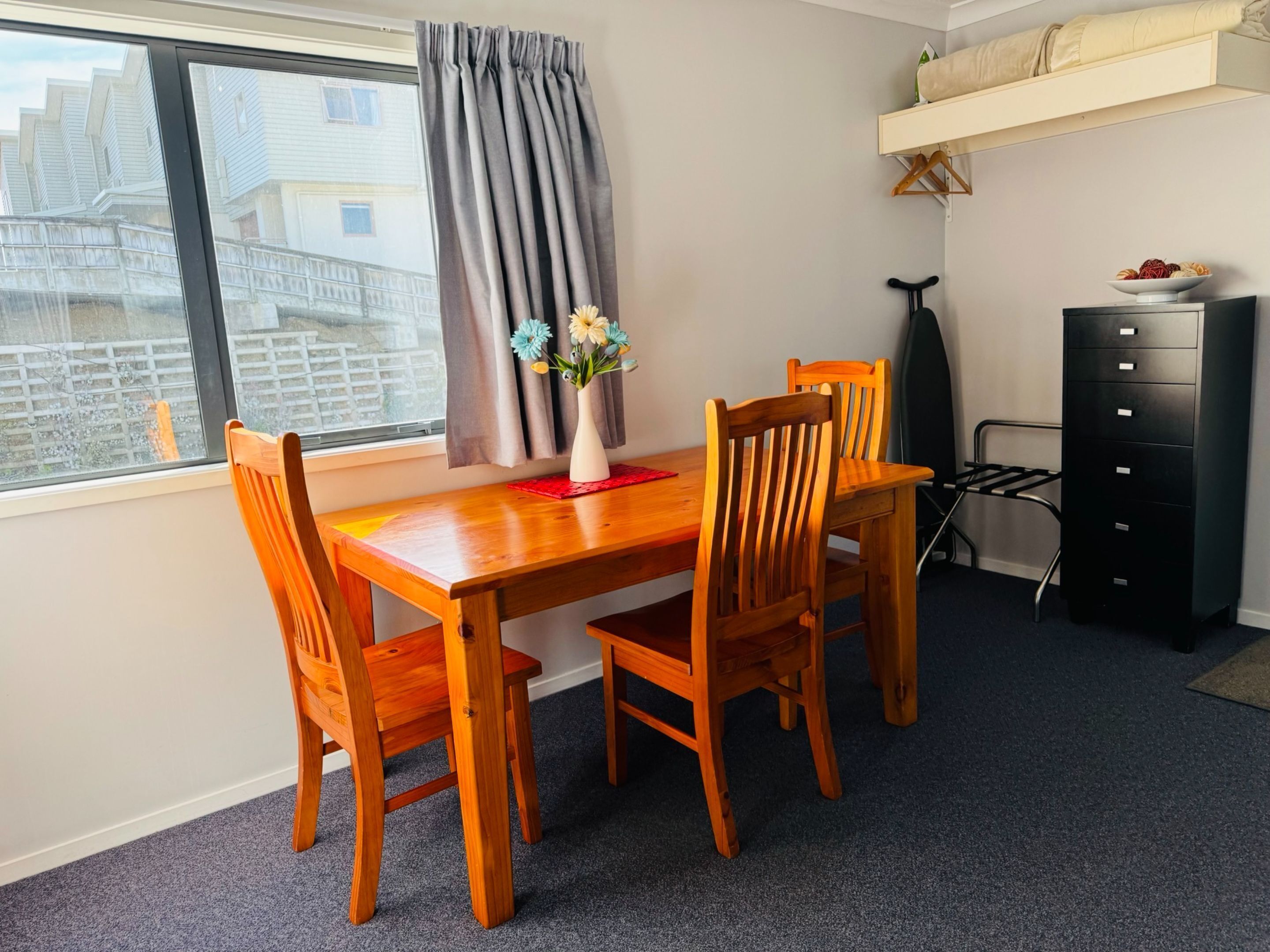 Luxury Studio | In-room dining
