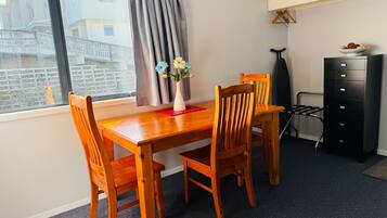 Luxury Studio | In-room dining