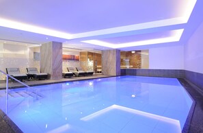 Piscina interna