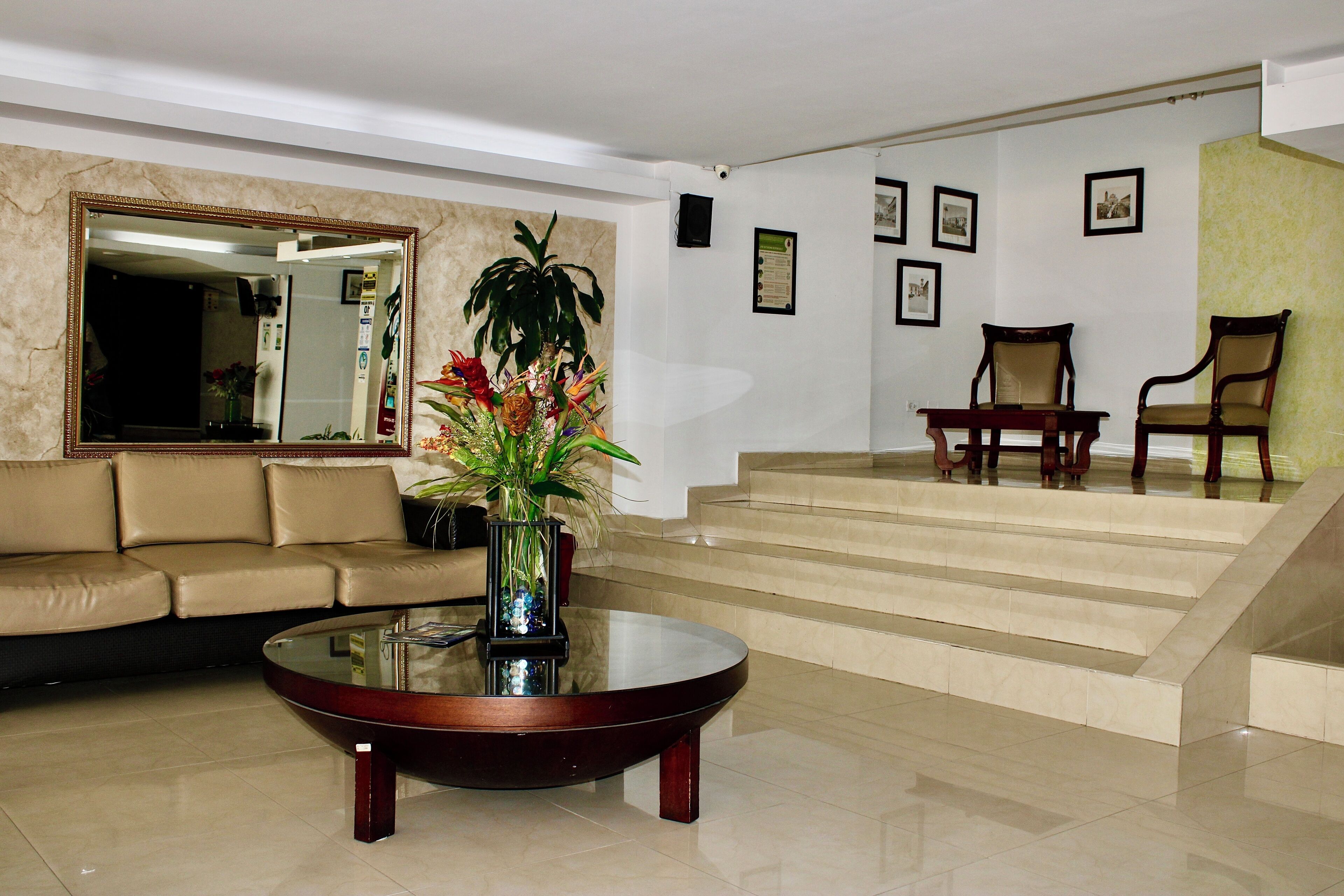 Foto - Hotel Plaza Versalles