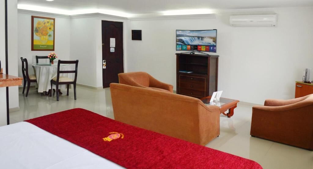 Foto - Hotel Plaza Versalles