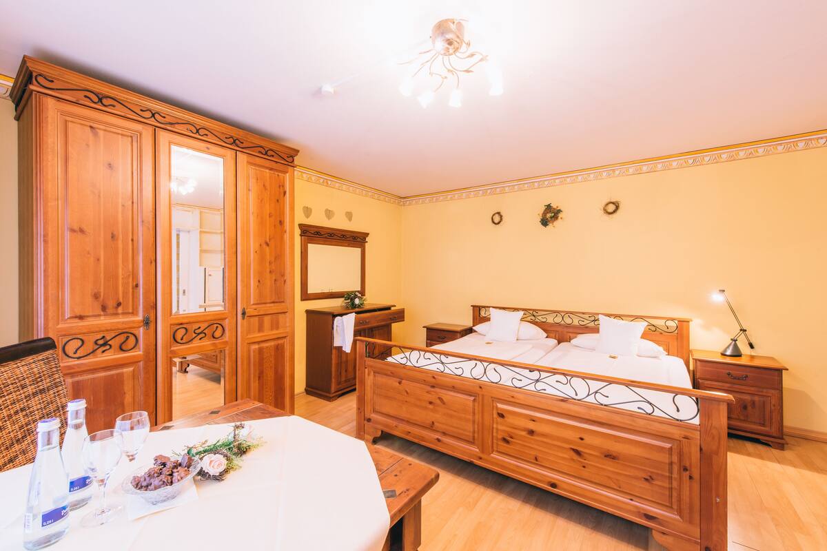Desk, WiFi (free), bed sheets