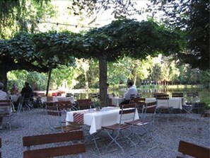 Outdoor dining - Dammenmühle (Lahr)