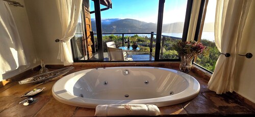 Elephant Hide of Knysna Guest Lodge