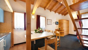 In-room dining - Nevegall Residence (Livigno)