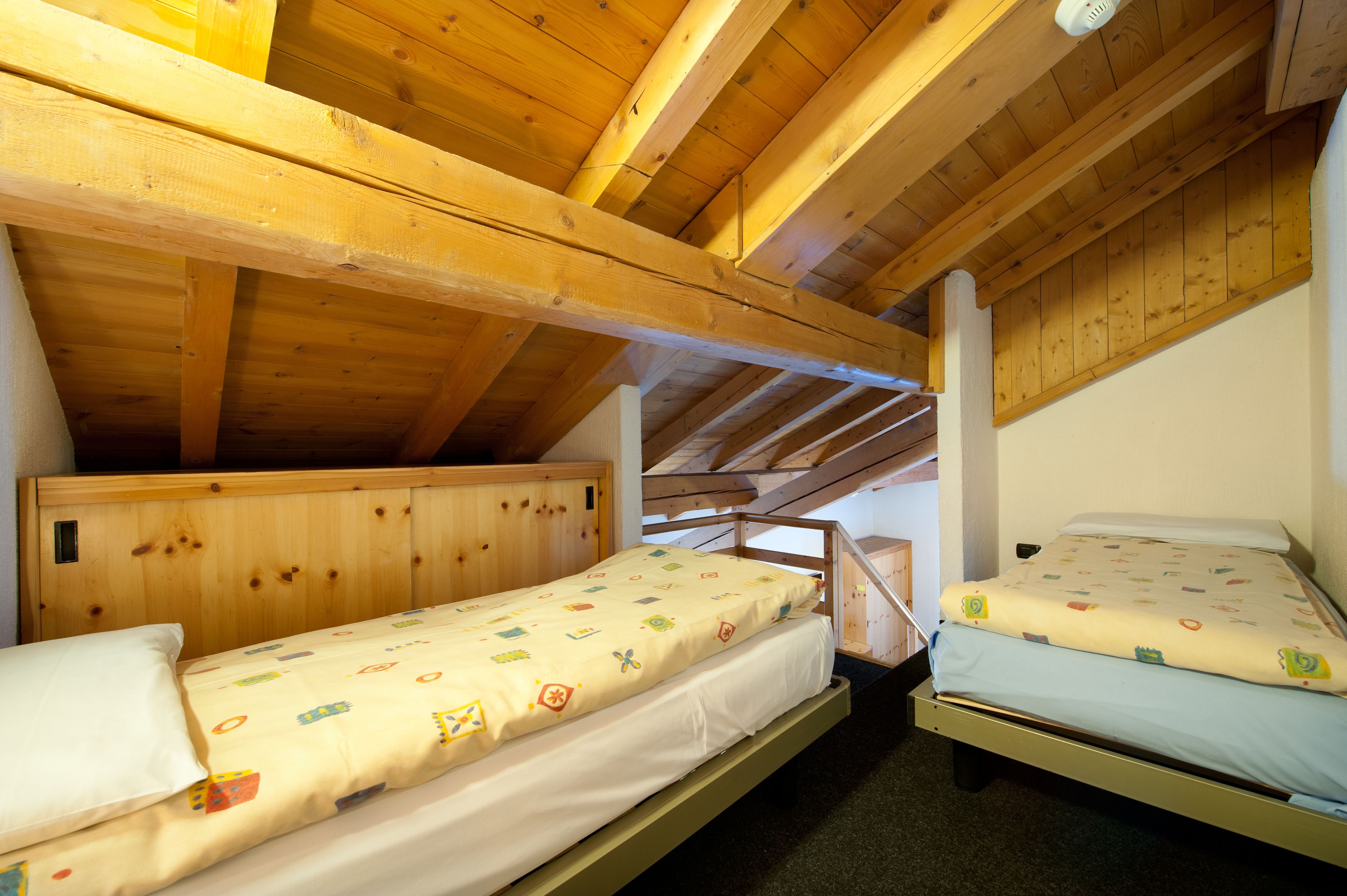 Apartment, 2 Bedrooms (6 people) | In-room safe, cribs/infant beds, rollaway beds, free WiFi