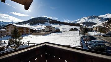 Pemandangan dari hartanah