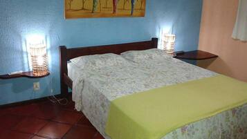 Minibar, blackout drapes, free WiFi, bed sheets